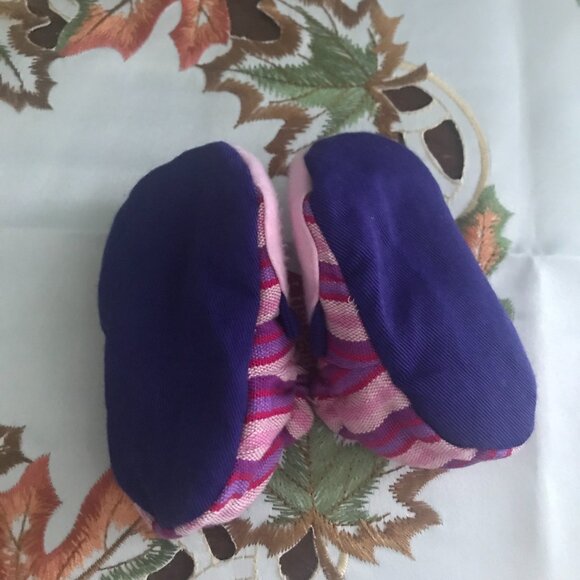 Fair Trade Cat Slippers for Baby/Toddler NEW with tag - Picture 2 of 5